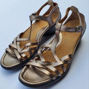 COPY - Ecco low heel sandals, size 38 (US 7-7.5), Gold